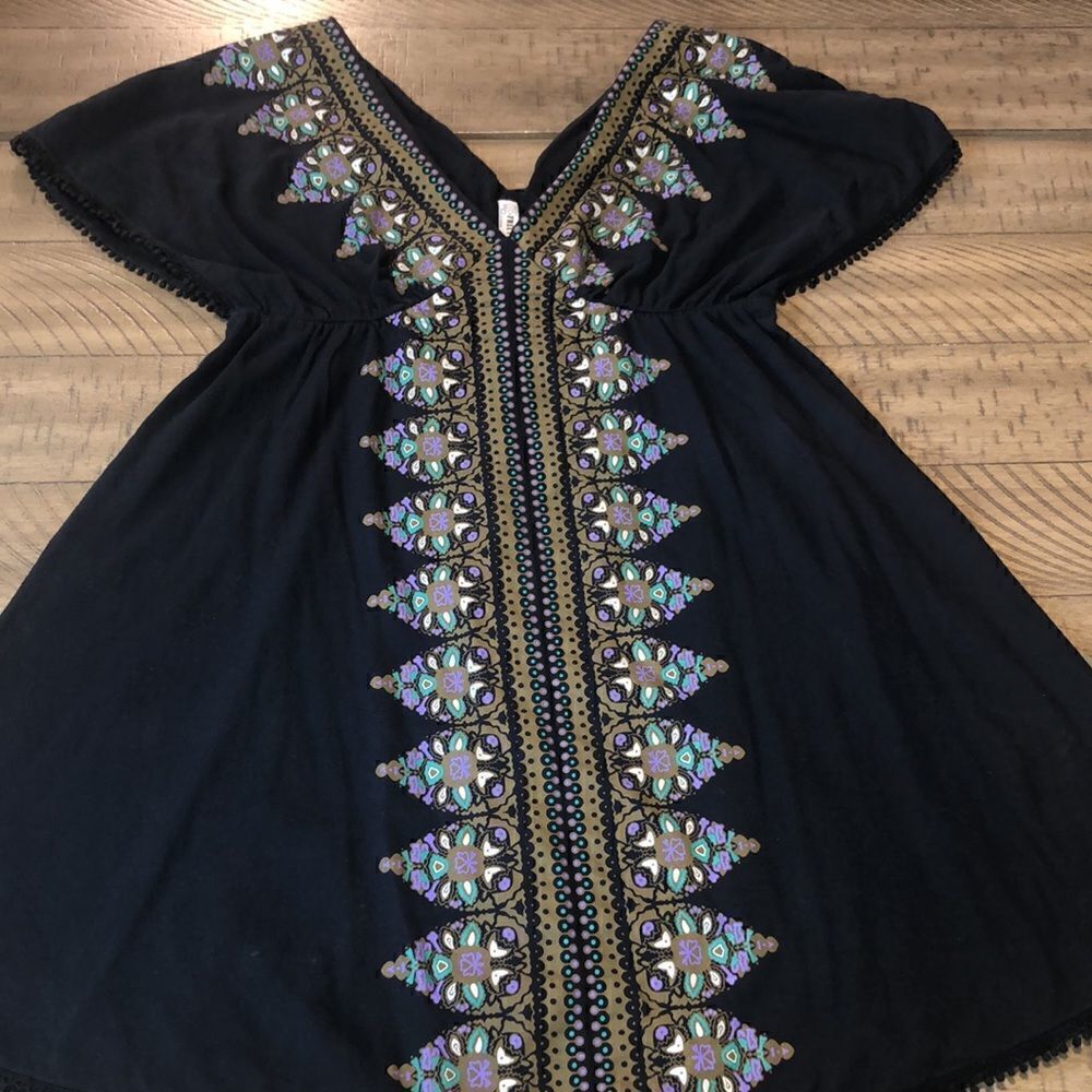 Boho Crochet 🧶 Trim VNeck Jade Colored Dress by Free People. Vacation ready!
